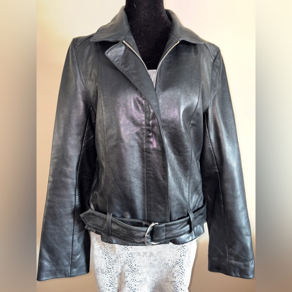 Wilsons Leather Women's Black Jacket with Built in Belt EUC